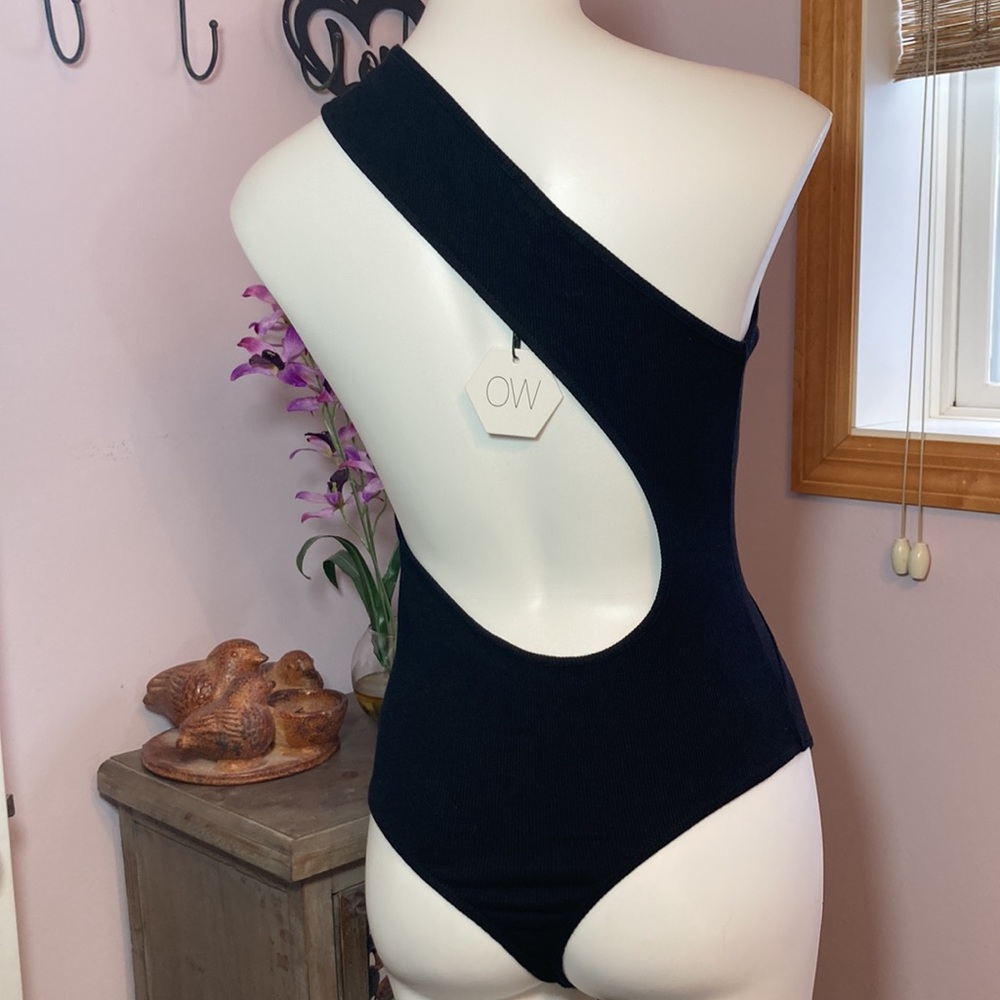 ๐OW Nadine Intimates Black Bodysuit - Picture 4 of 14